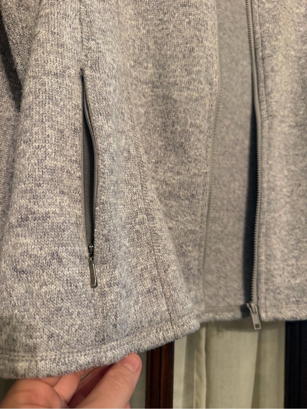 KUIU Women's base camp Full-Zip sweater Jacket - Picture 5 of 7